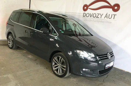 Nedávno dovezený tmavo sivý VW Sharan | dovozyaut.sk