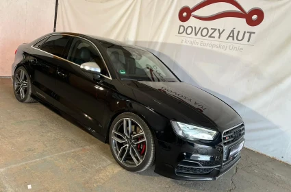 Nedávno dovezené čierne Audi S3 | dovozyaut.sk