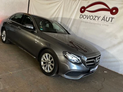 strieborné auto Merdeces Benz E220d dovezené zo zahraničia cez dovozyaut.sk | dovozyaut.sk